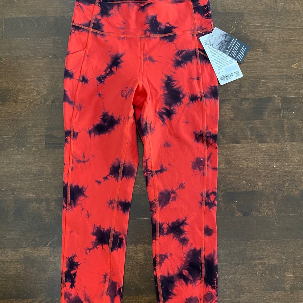 New Lululemon leggings, size 8